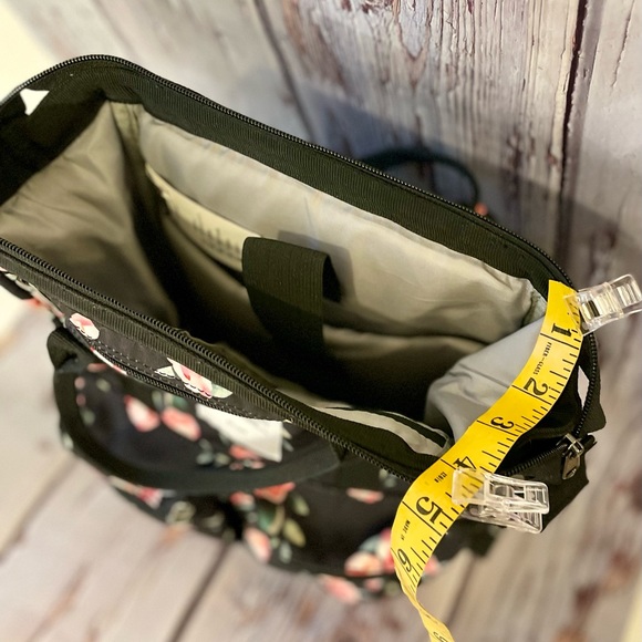 Hot Style Backpack - Picture 9 of 12